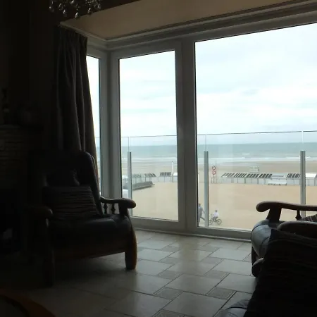 Port Vendres Met Zeezicht * Ostende
